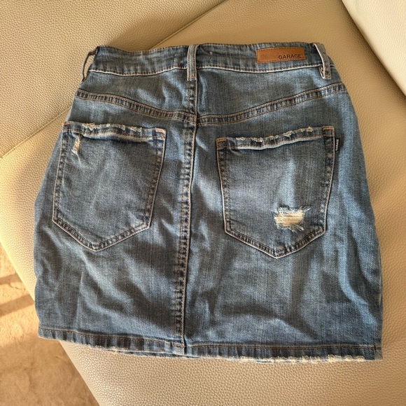Garage Thrashed mini denim skirt Women’s XS Ripped Jean vintage look - Picture 2 of 5